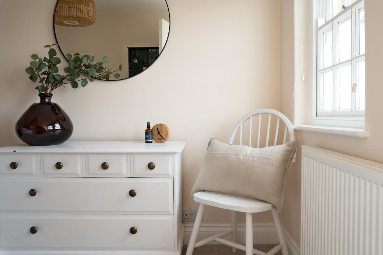 Stylish Two Bedroom Cottage - In Town Centre St Ives Exterior foto