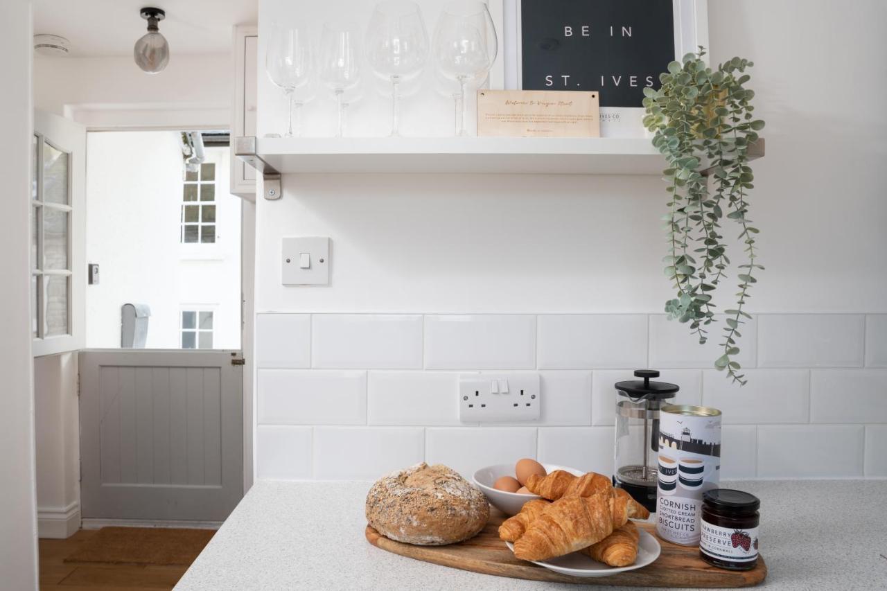 Stylish Two Bedroom Cottage - In Town Centre St Ives Exterior foto